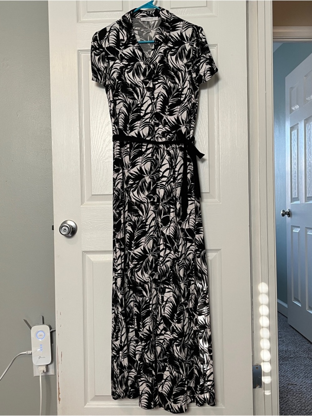 Promod Black and White Leaf-Print Maxi Dress with Tie